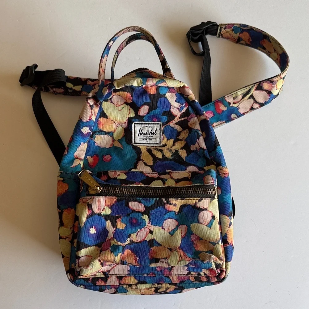 Hershel Supply mini Nova floral backpack GUC